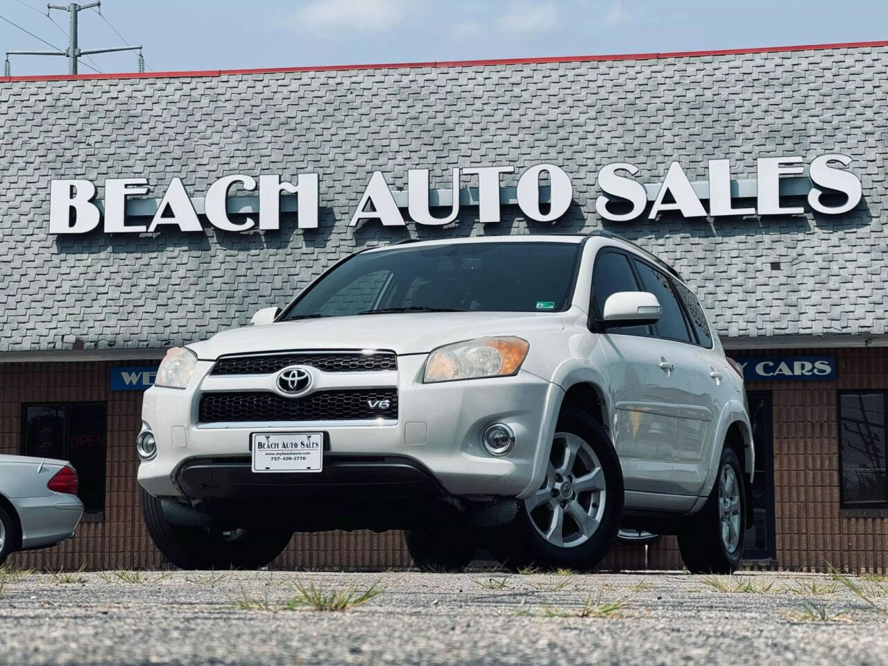Used 2012 Toyota RAV4 Limited image 1