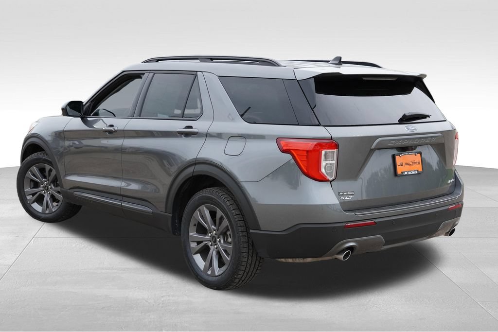 Certified 2024 Ford Explorer XLT w/ Equipment Group 202A AWD/4WD image 7