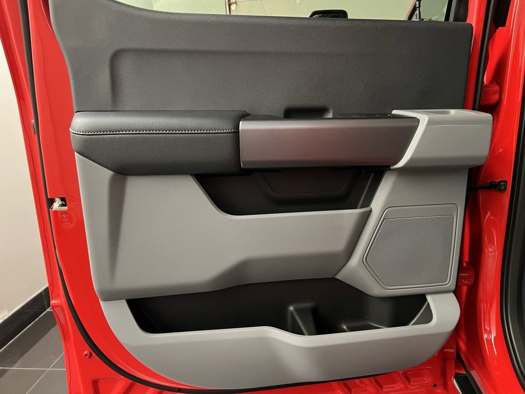 New 2025 Ford F350 XLT w/ 360-Degree Camera Package image 30