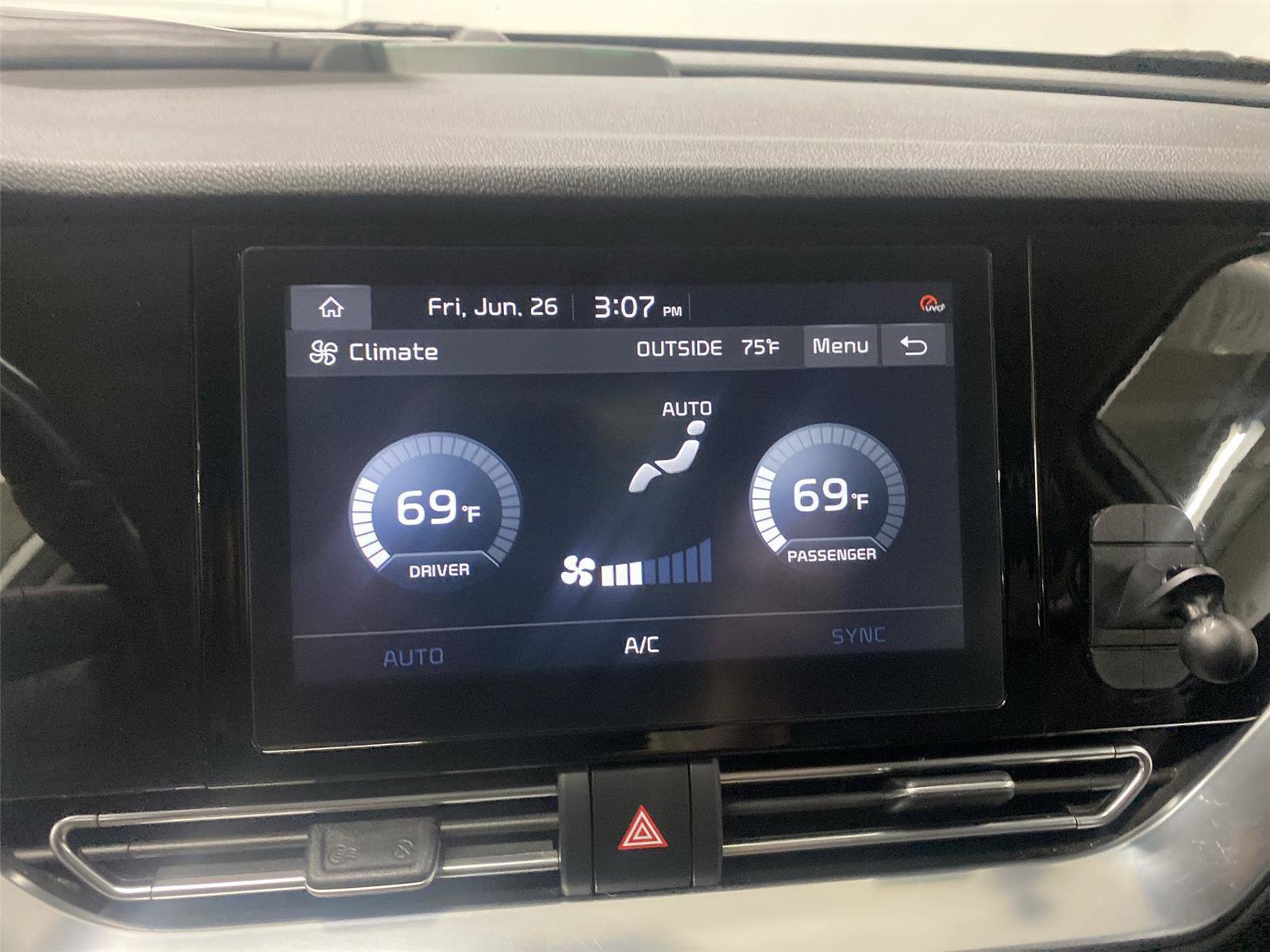Used 2020 Kia Niro EX FWD image 20