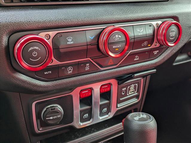Used 2025 Jeep Wrangler Sport AWD/4WD image 14