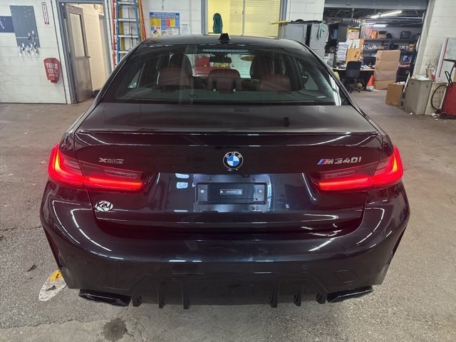 Used 2024 BMW M340i xDrive w/ Premium Package image 5