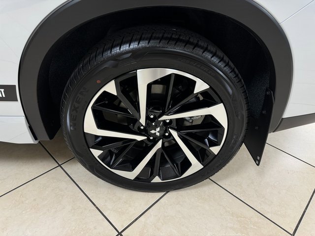 Used 2024 Mitsubishi Outlander Ralliart image 26