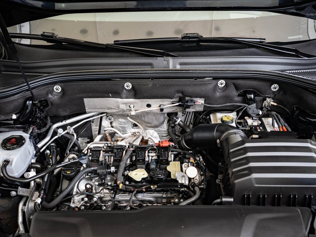 Used 2024 Volkswagen Atlas SEL Premium R-Line image 37