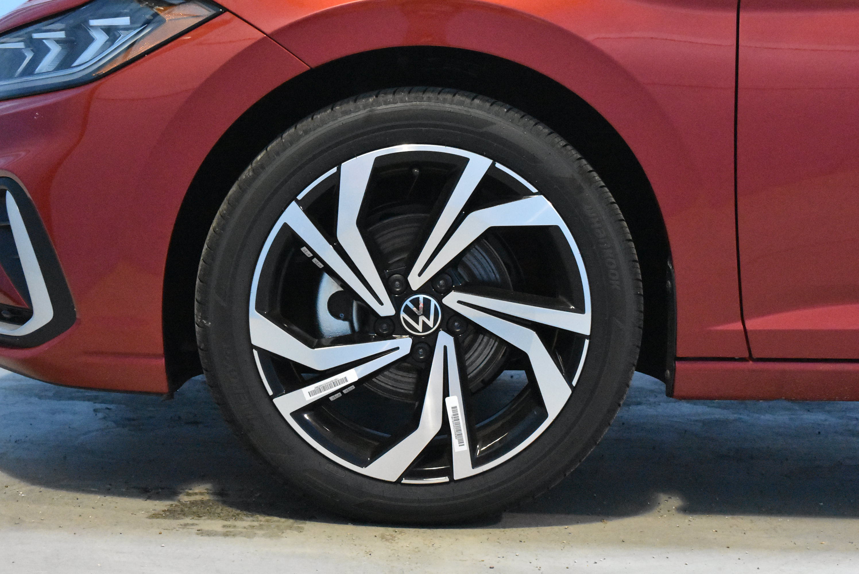 New 2026 Volkswagen Jetta SEL FWD image 21