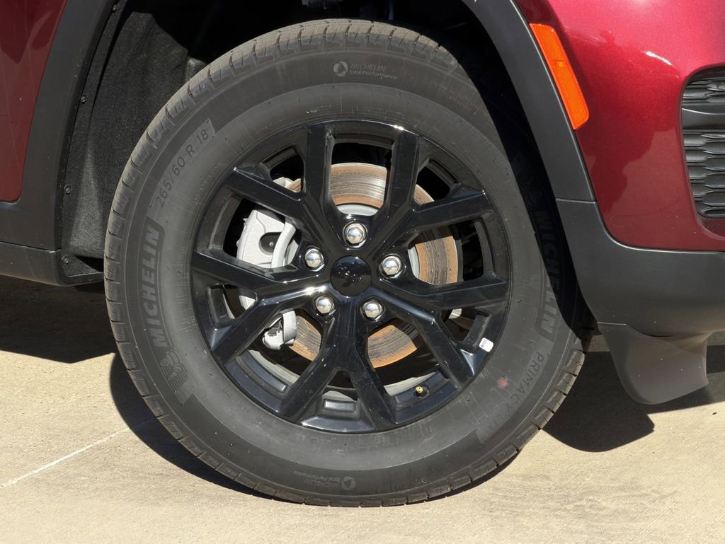 New 2025 Jeep Grand Cherokee Altitude AWD/4WD image 8
