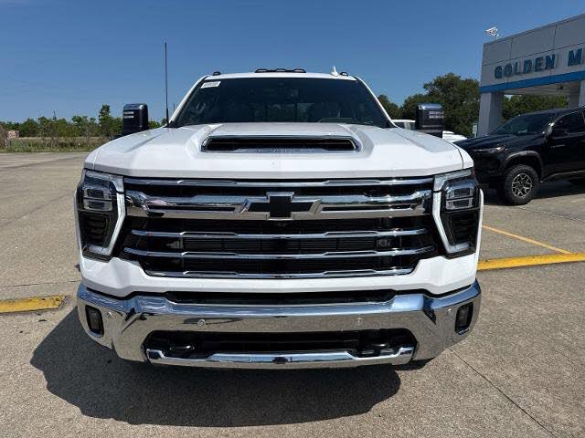 New 2026 Chevrolet Silverado 3500 LTZ w/ LTZ Convenience Package image 3