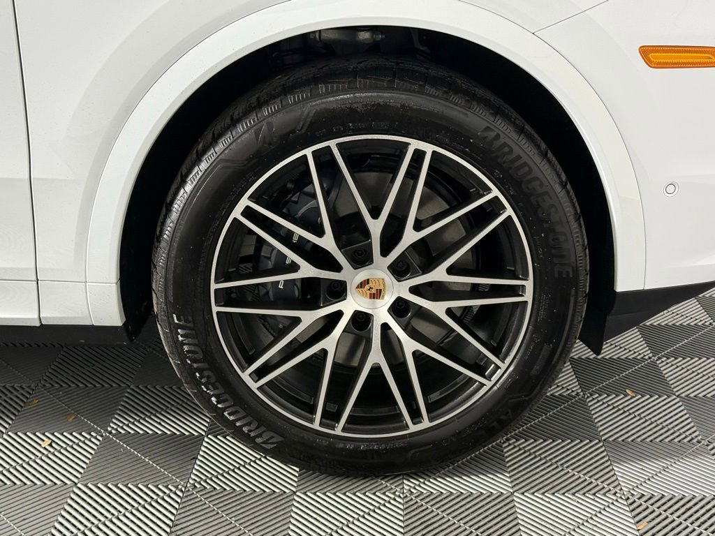 New 2026 Porsche Cayenne Coupe image 15
