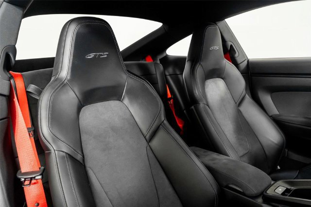 Used 2024 Porsche 911 Carrera GTS w/ Premium Package RWD image 29