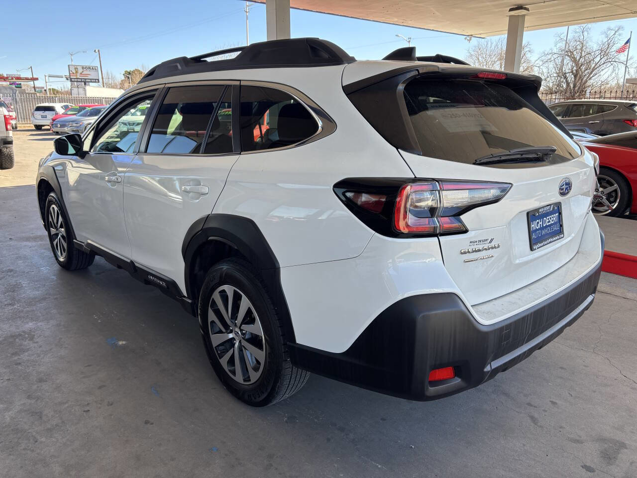 Used 2023 Subaru Outback Premium image 7