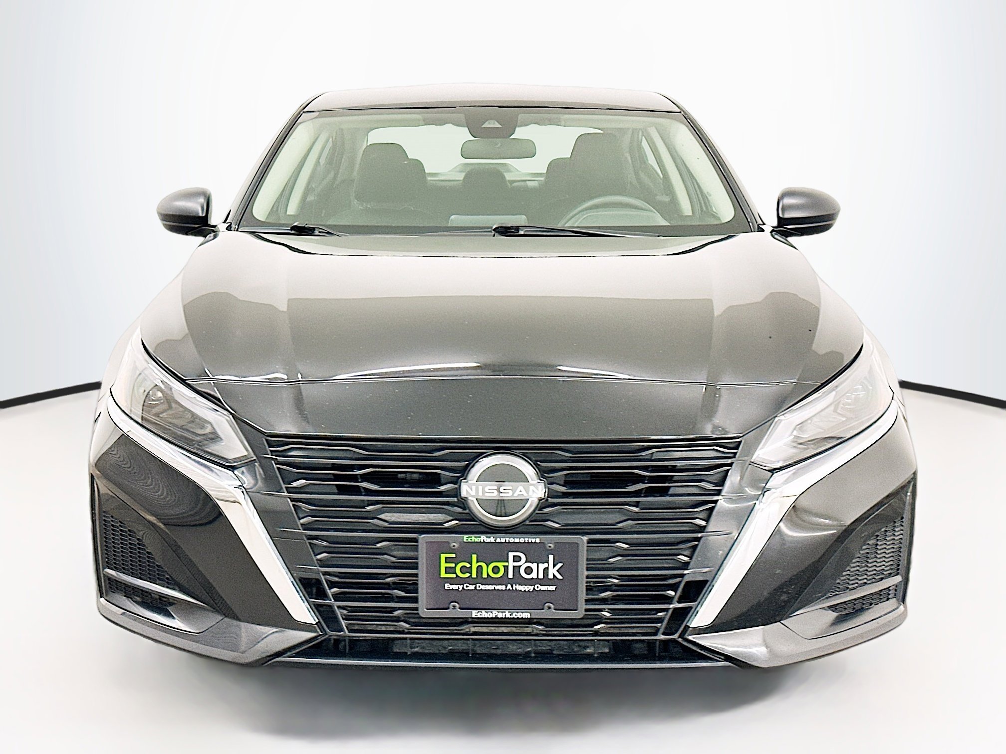 Used 2024 Nissan Altima 2.5 SV image 2