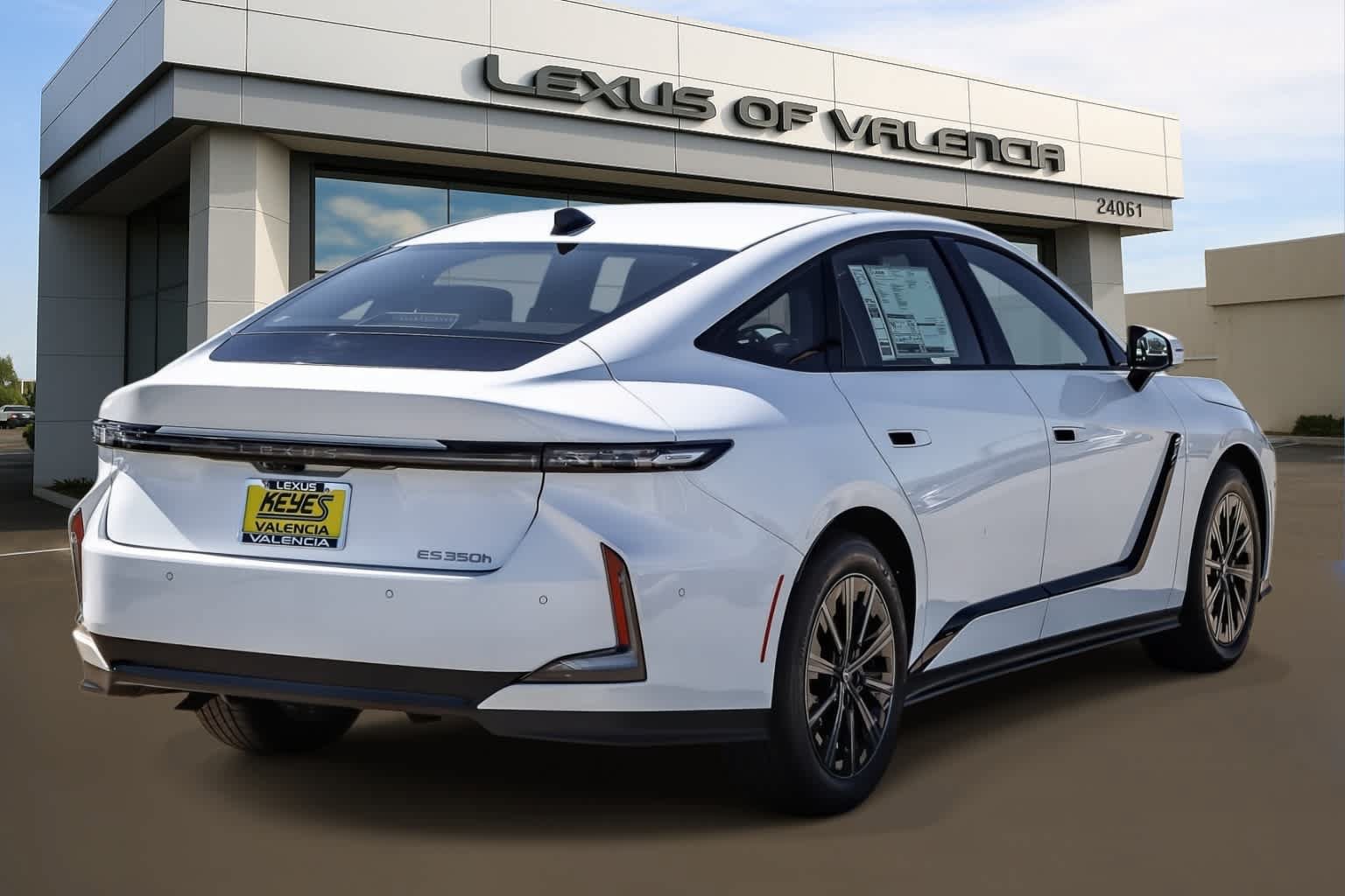 New 2026 Lexus ES 350h FWD image 4