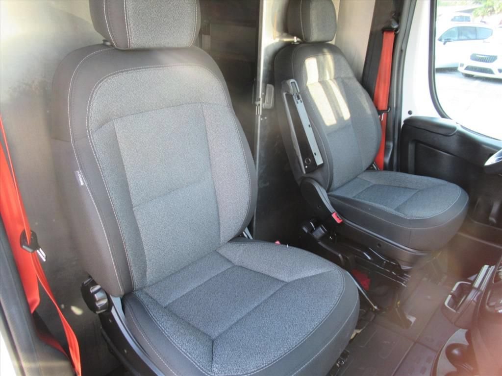 Used 2023 RAM ProMaster 3500 w/ Driver Convenience Group FWD image 9