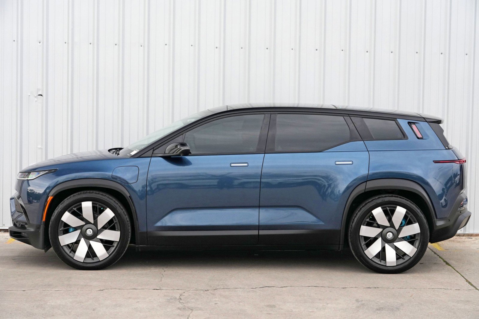 Used 2023 Fisker Ocean One image 46