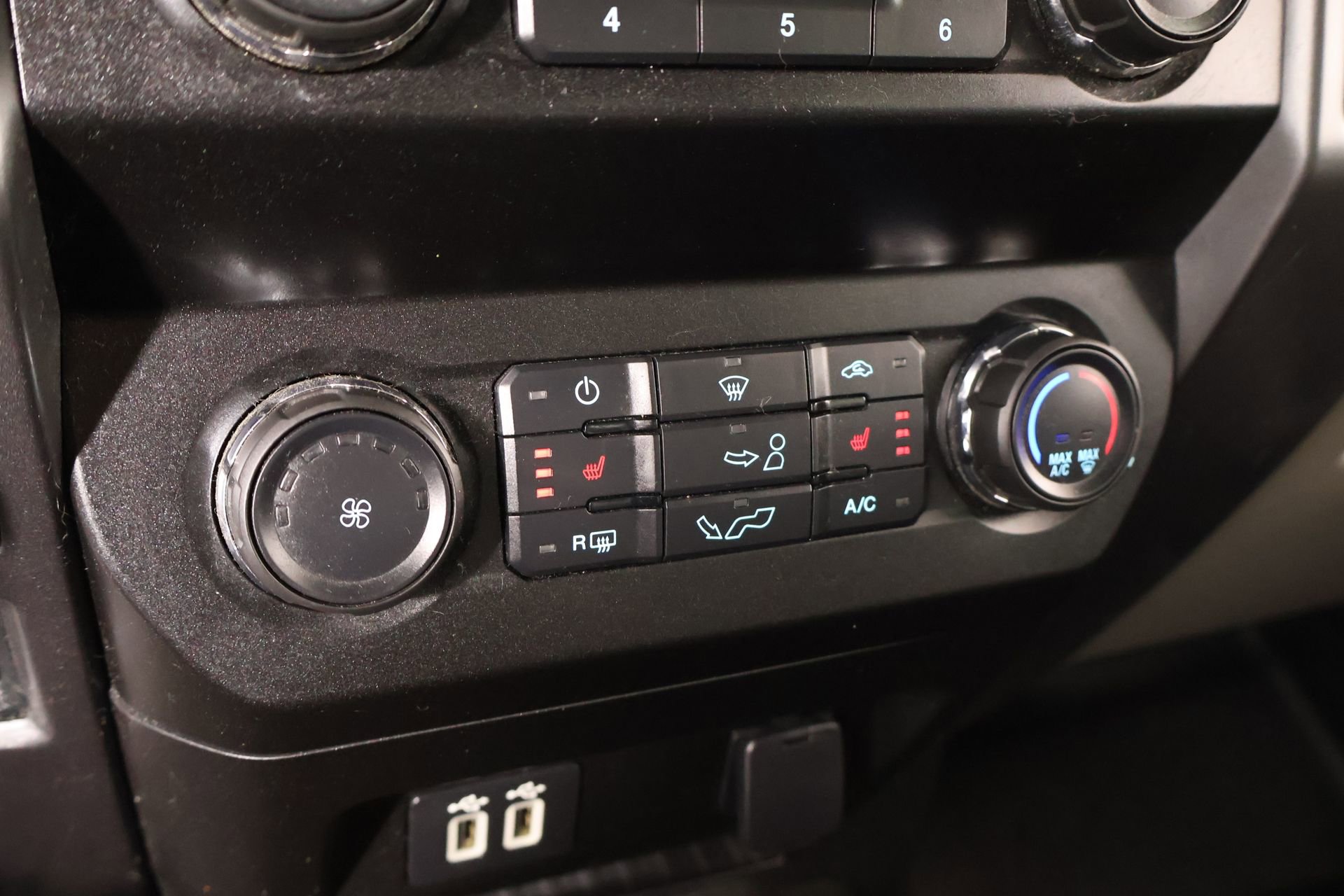 Used 2020 Ford F150 XLT w/ Equipment Group 302A Luxury RWD image 8