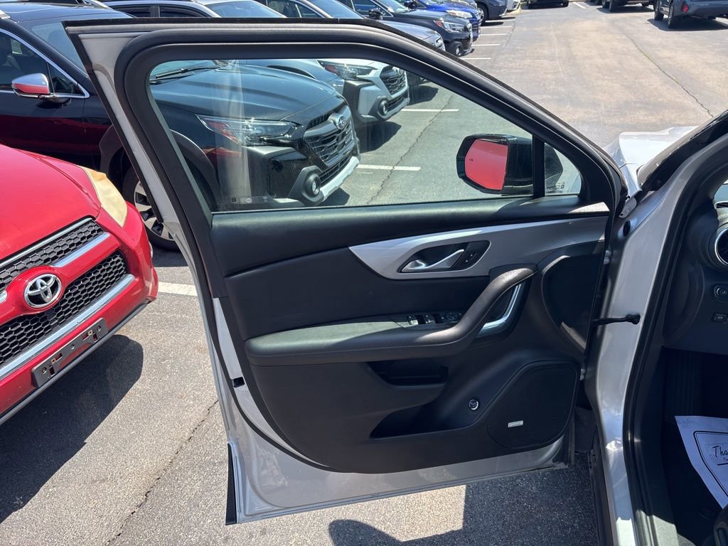 Used 2022 Chevrolet Blazer LT w/ Redline Edition AWD/4WD image 18