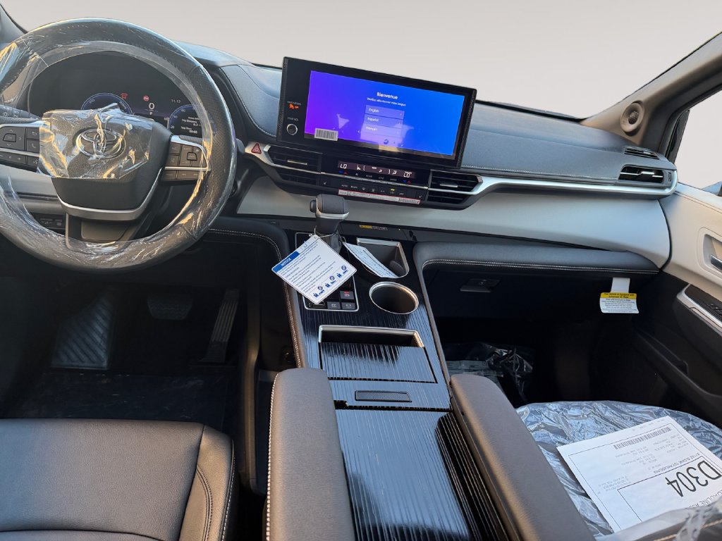 New 2026 Toyota Sienna XSE AWD/4WD image 10