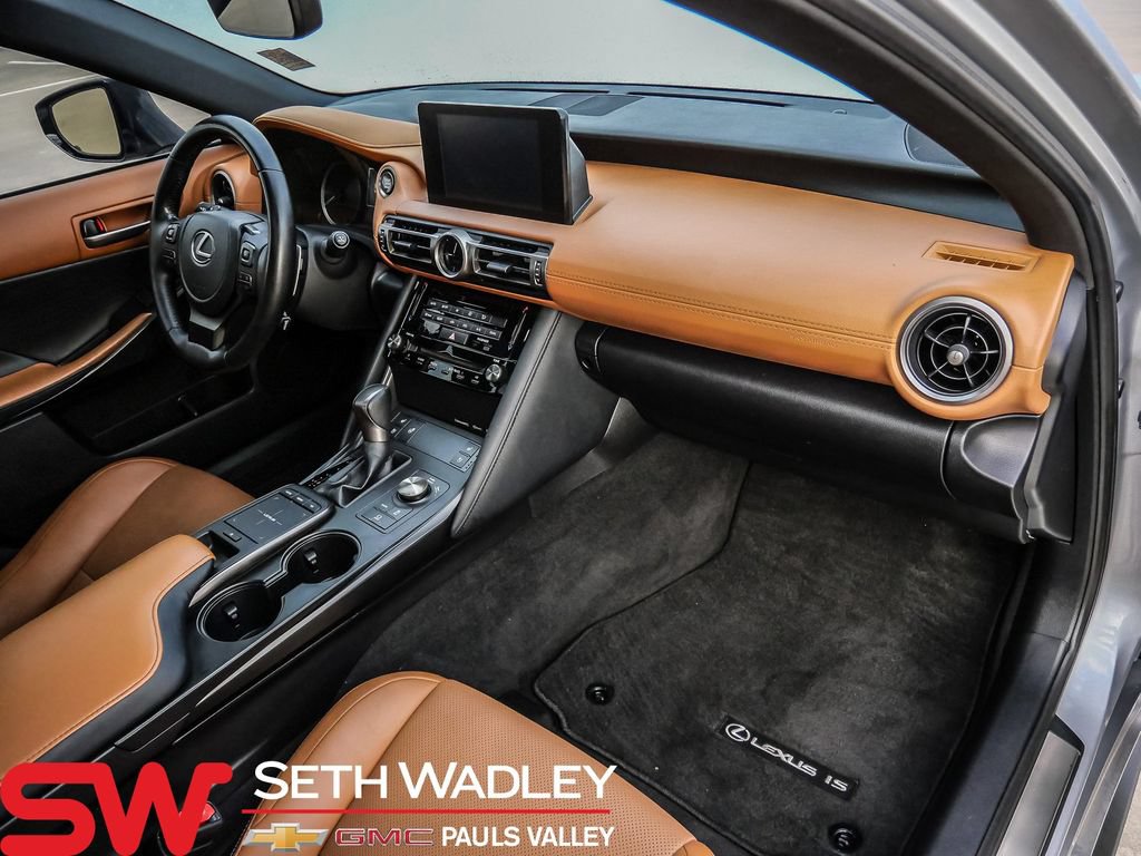 Used 2022 Lexus IS 300 w/ Premium Package RWD image 17