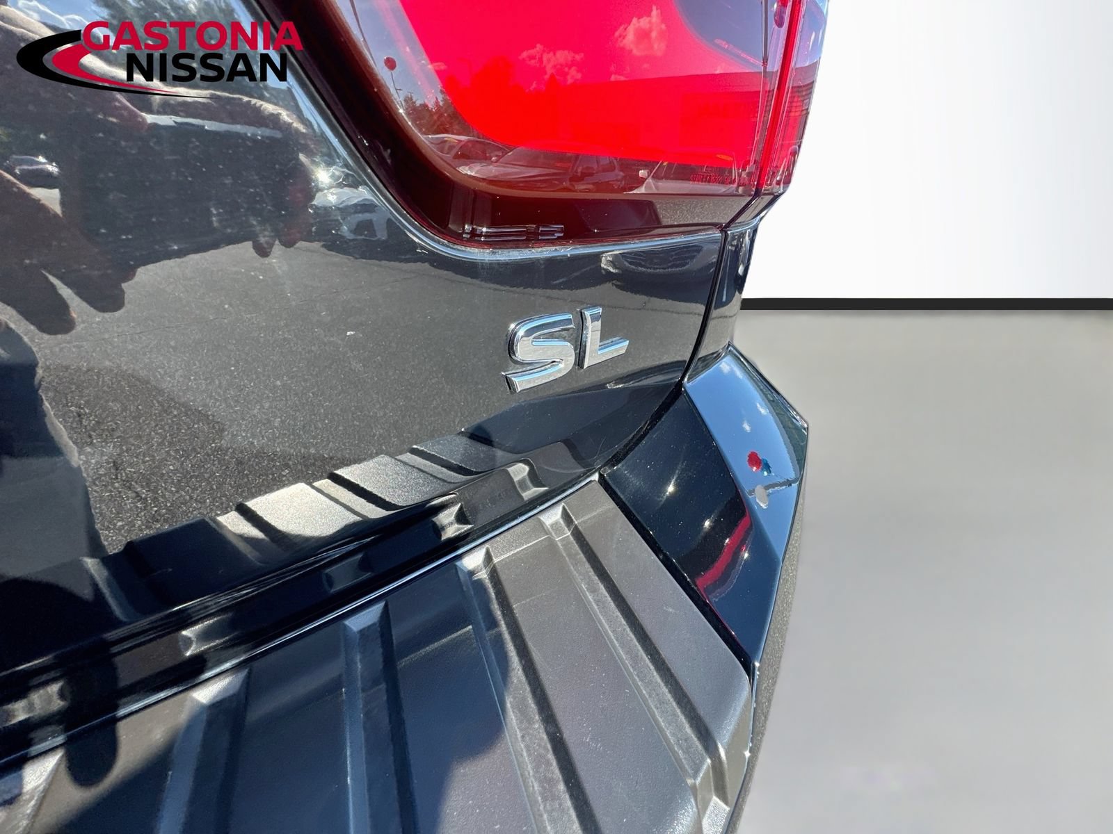 Used 2024 Nissan Armada SL w/ Captain's Chairs Package RWD image 44