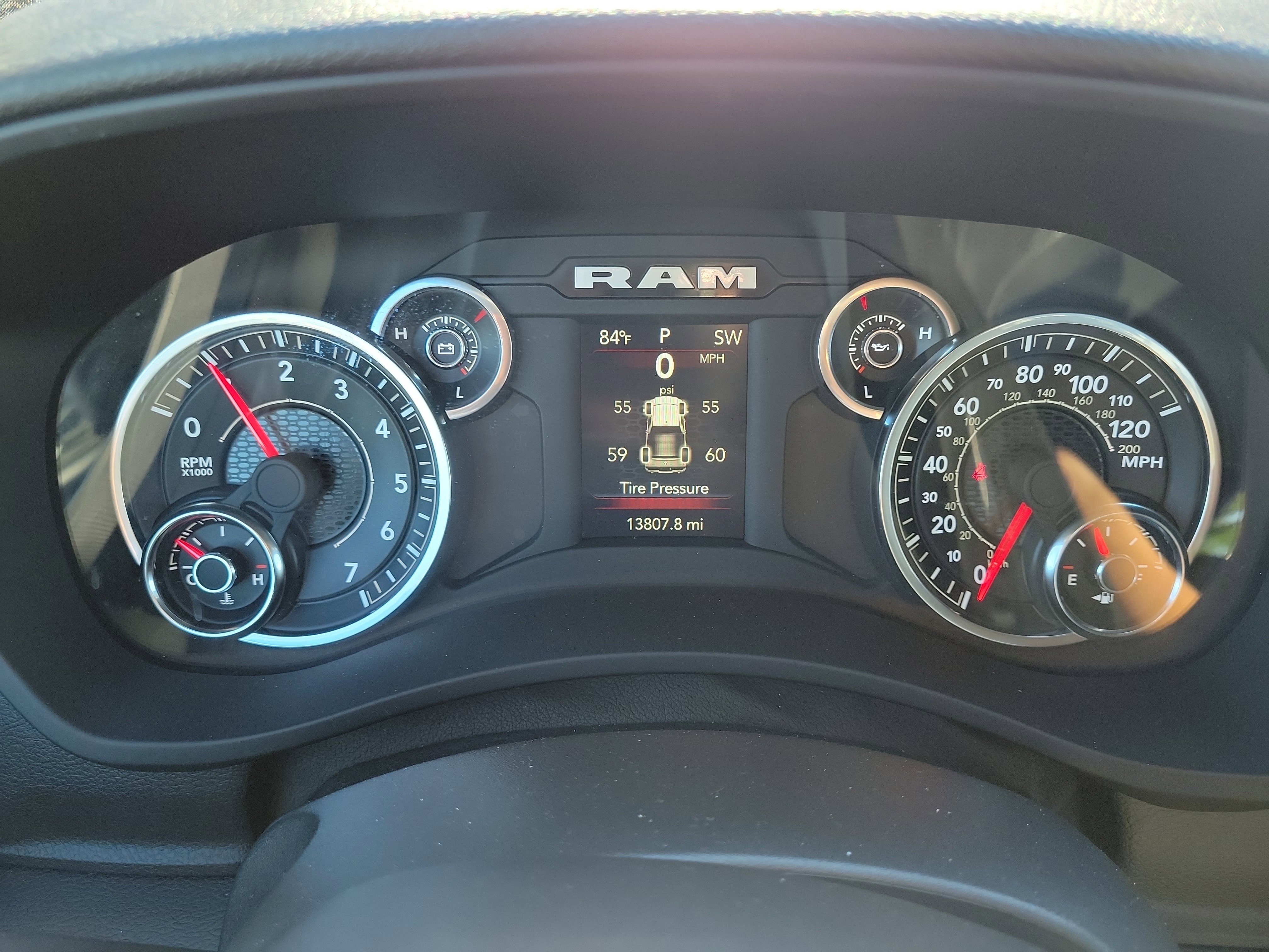 Used 2024 RAM 2500 Big Horn w/ Bed Utility Group image 17