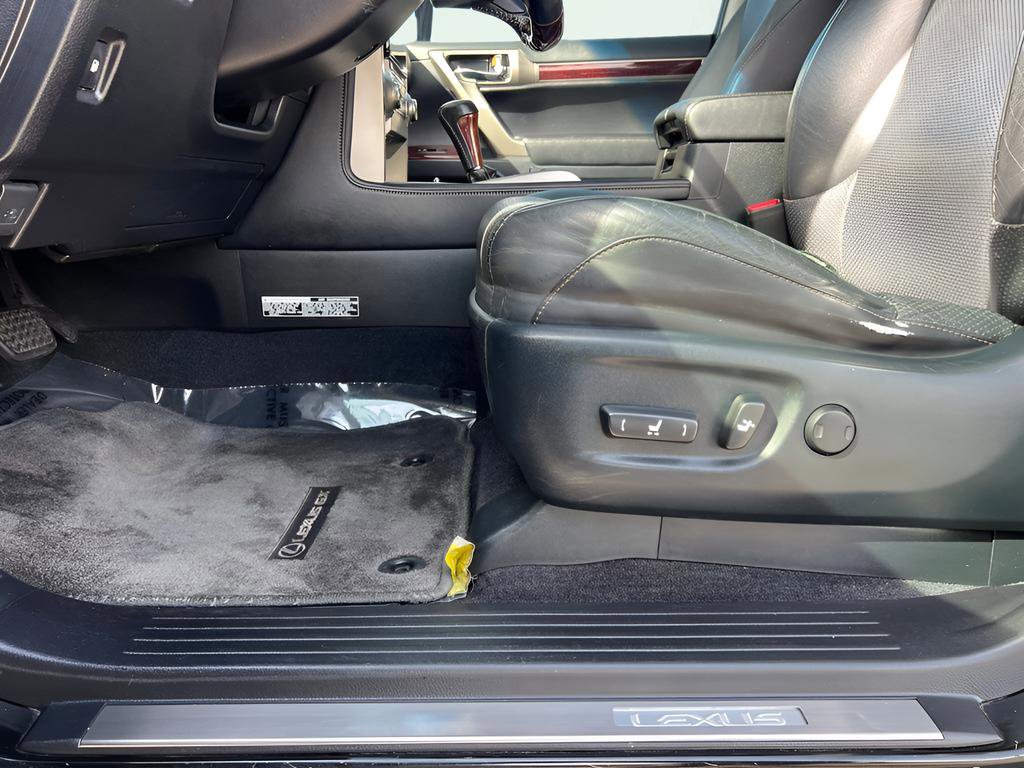 Used 2017 Lexus GX 460 Luxury image 37