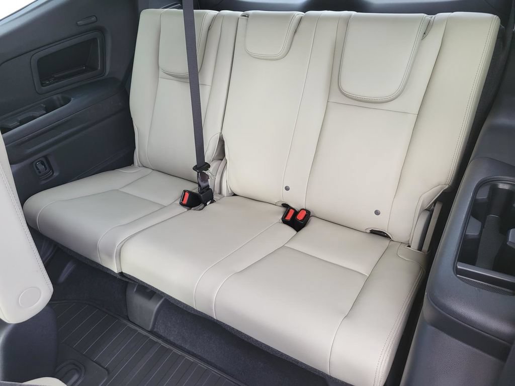 Used 2023 Subaru Ascent Limited AWD/4WD image 15