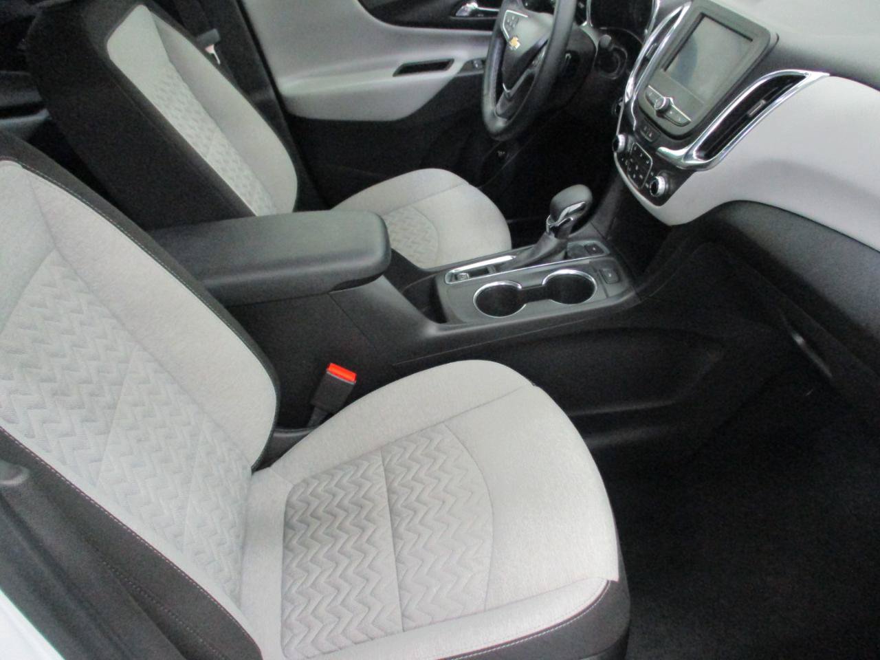 Used 2023 Chevrolet Equinox LT w/ Driver Convenience Package AWD/4WD image 12