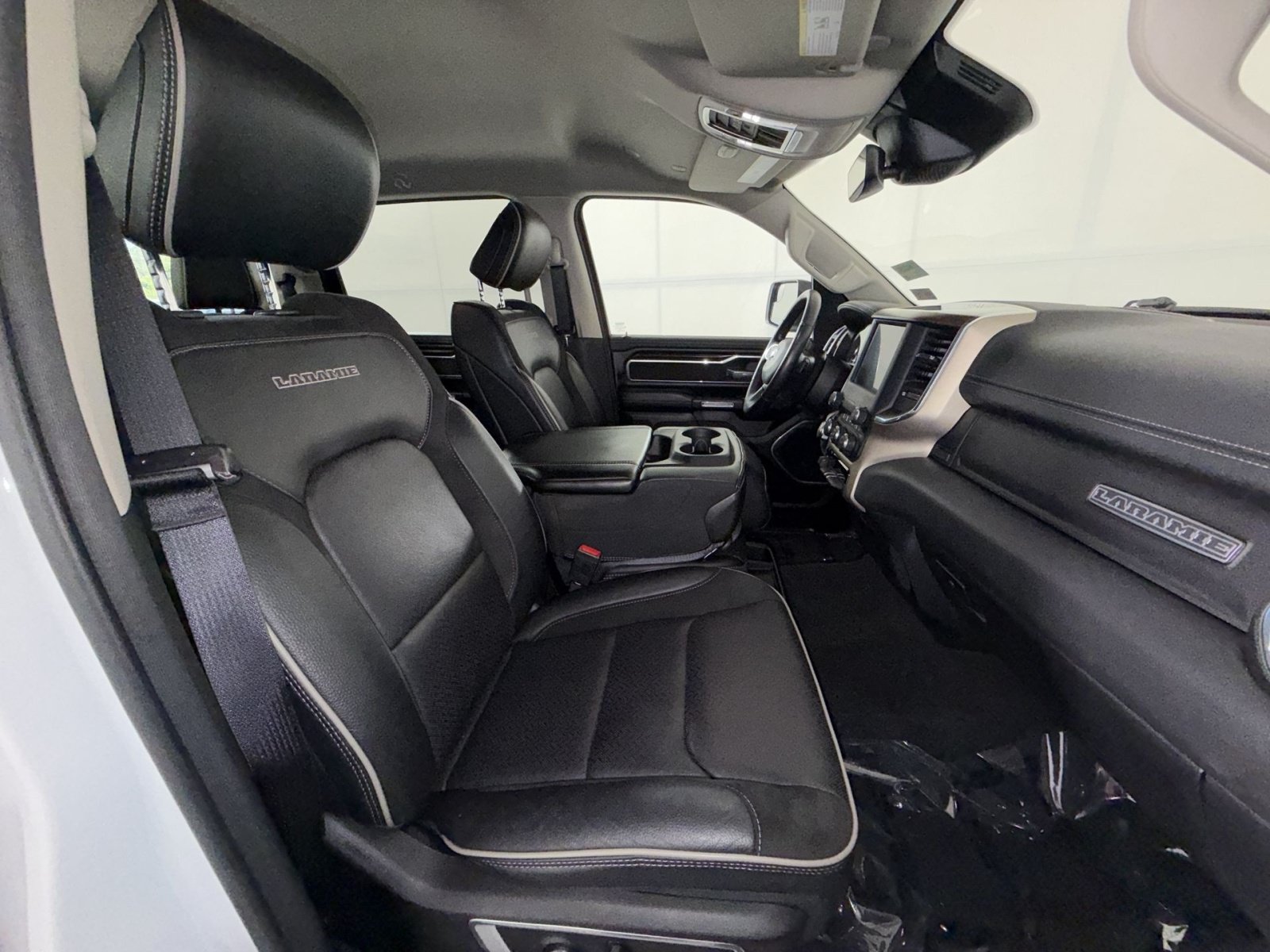 Used 2022 RAM 1500 Laramie AWD/4WD image 25