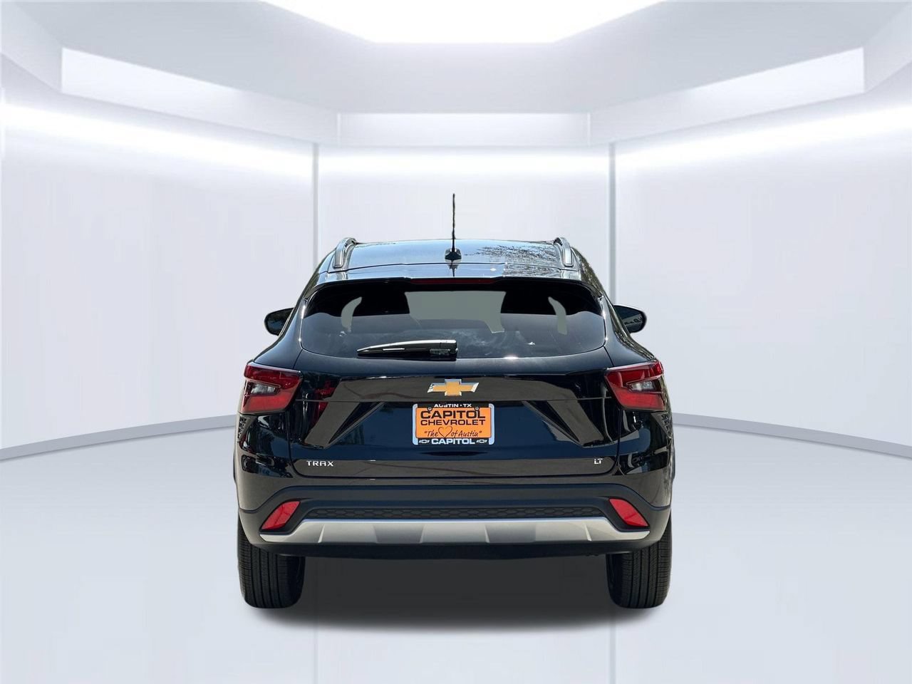 New 2026 Chevrolet Trax RS w/ Sunroof Package FWD image 5