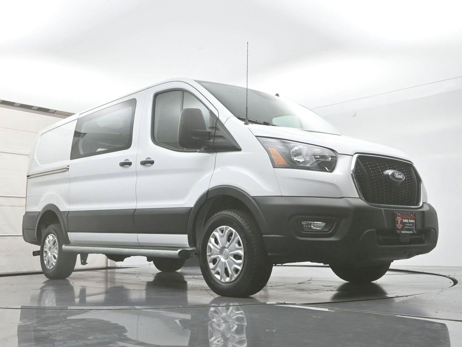 Used 2025 Ford Transit 250 Low Roof w/ Exterior Upgrade Package RWD image 7