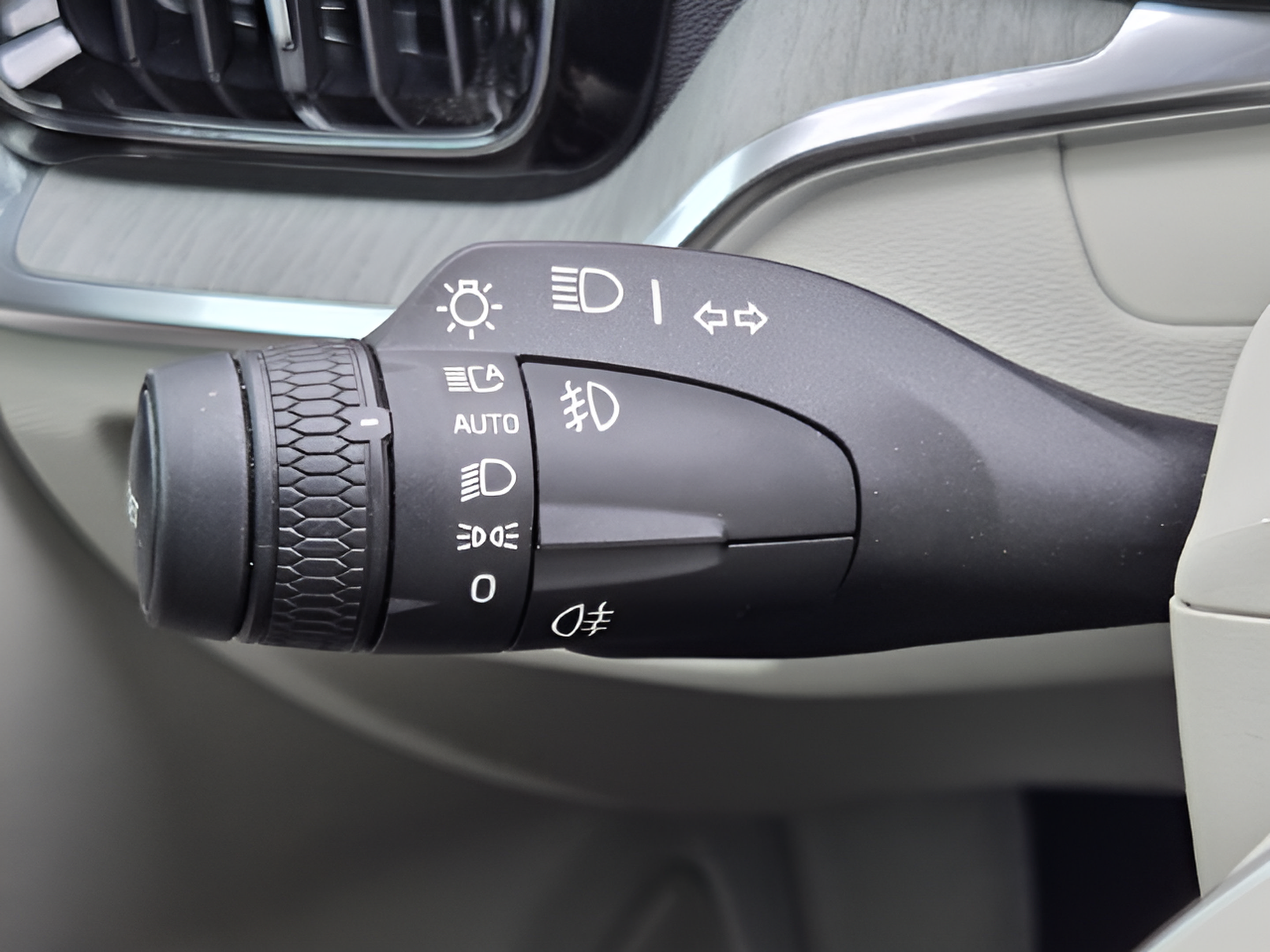 Used 2024 Volvo S60 T8 Plus w/ Climate Package AWD/4WD image 21