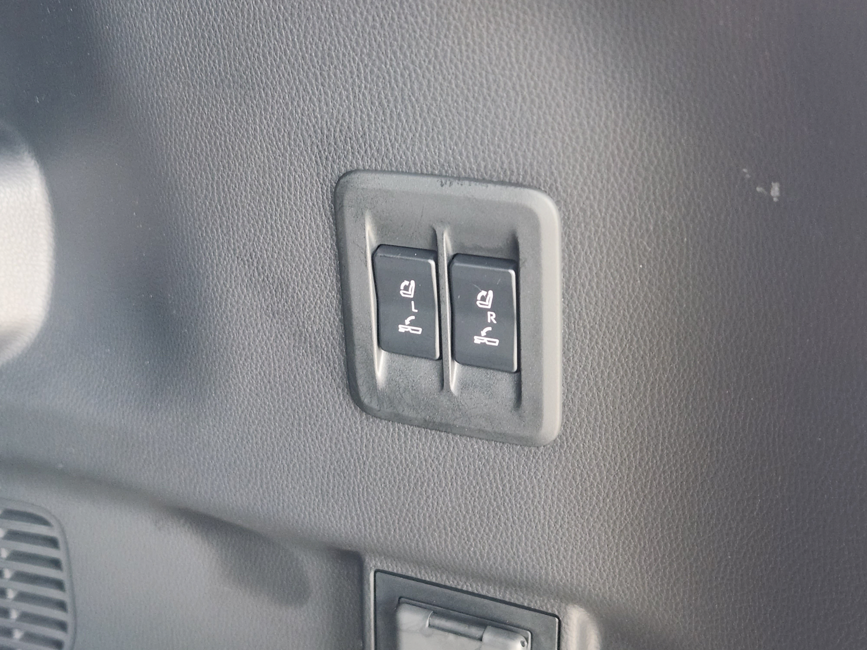 Certified 2024 Lexus GX 550 w/ Accessory Package (Z1) AWD/4WD image 17