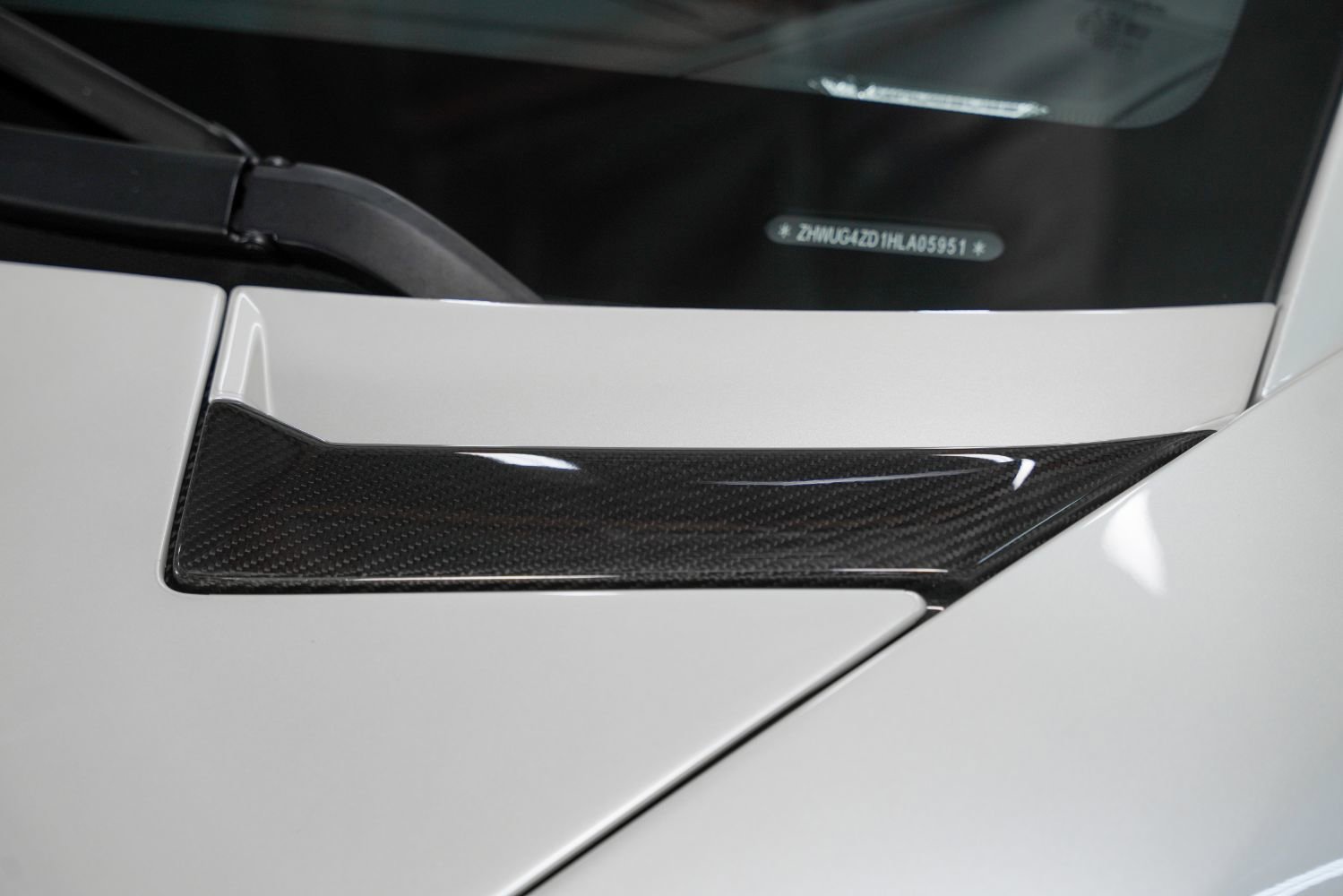 Used 2017 Lamborghini Aventador S image 19