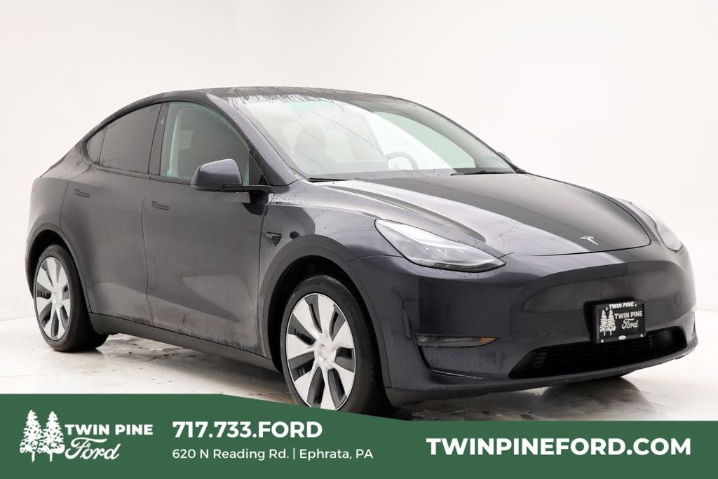 Used 2024 Tesla Model Y Long Range image 1