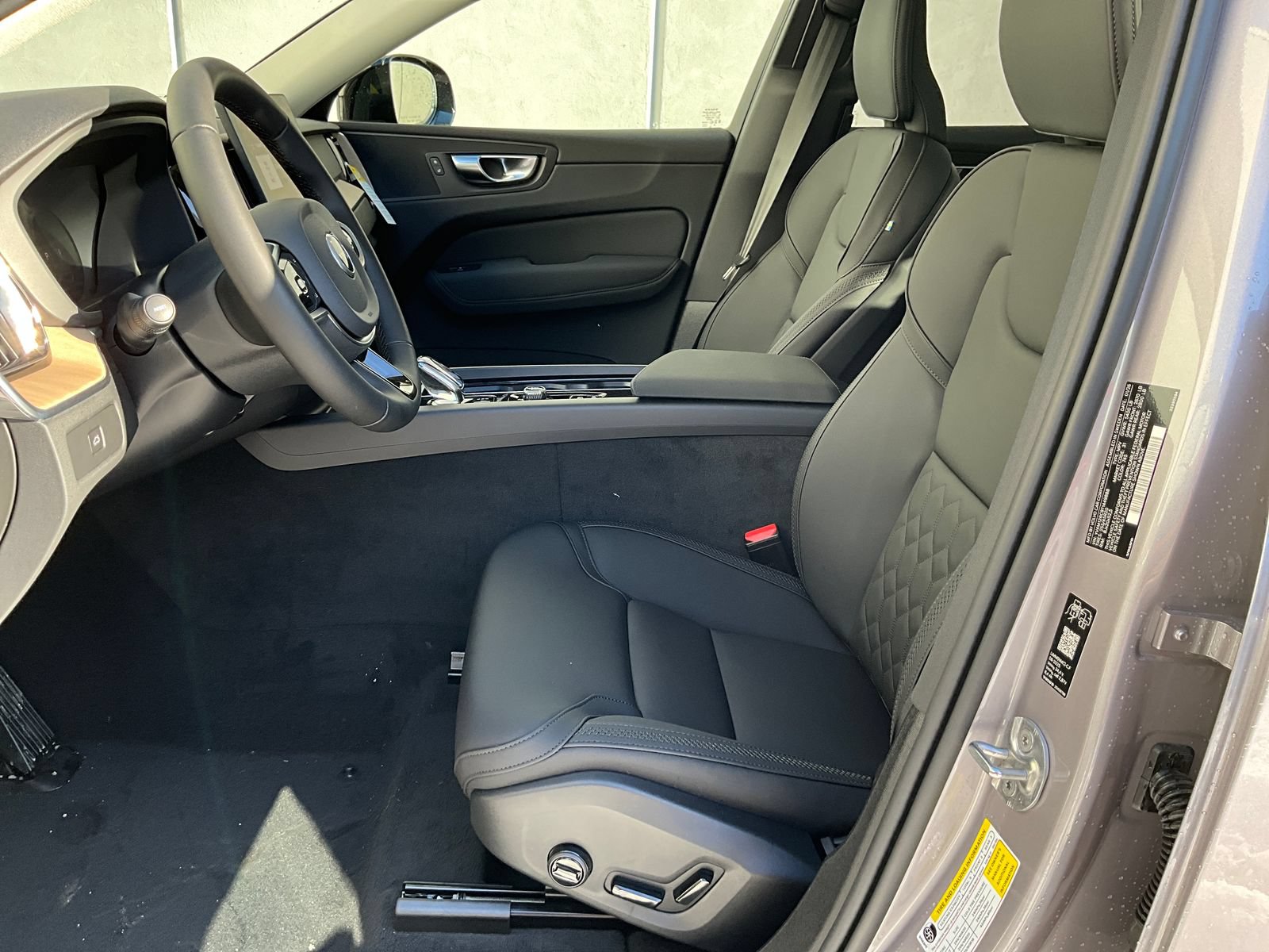 New 2026 Volvo XC60 B5 Plus w/ Protection Package Premier AWD/4WD image 9