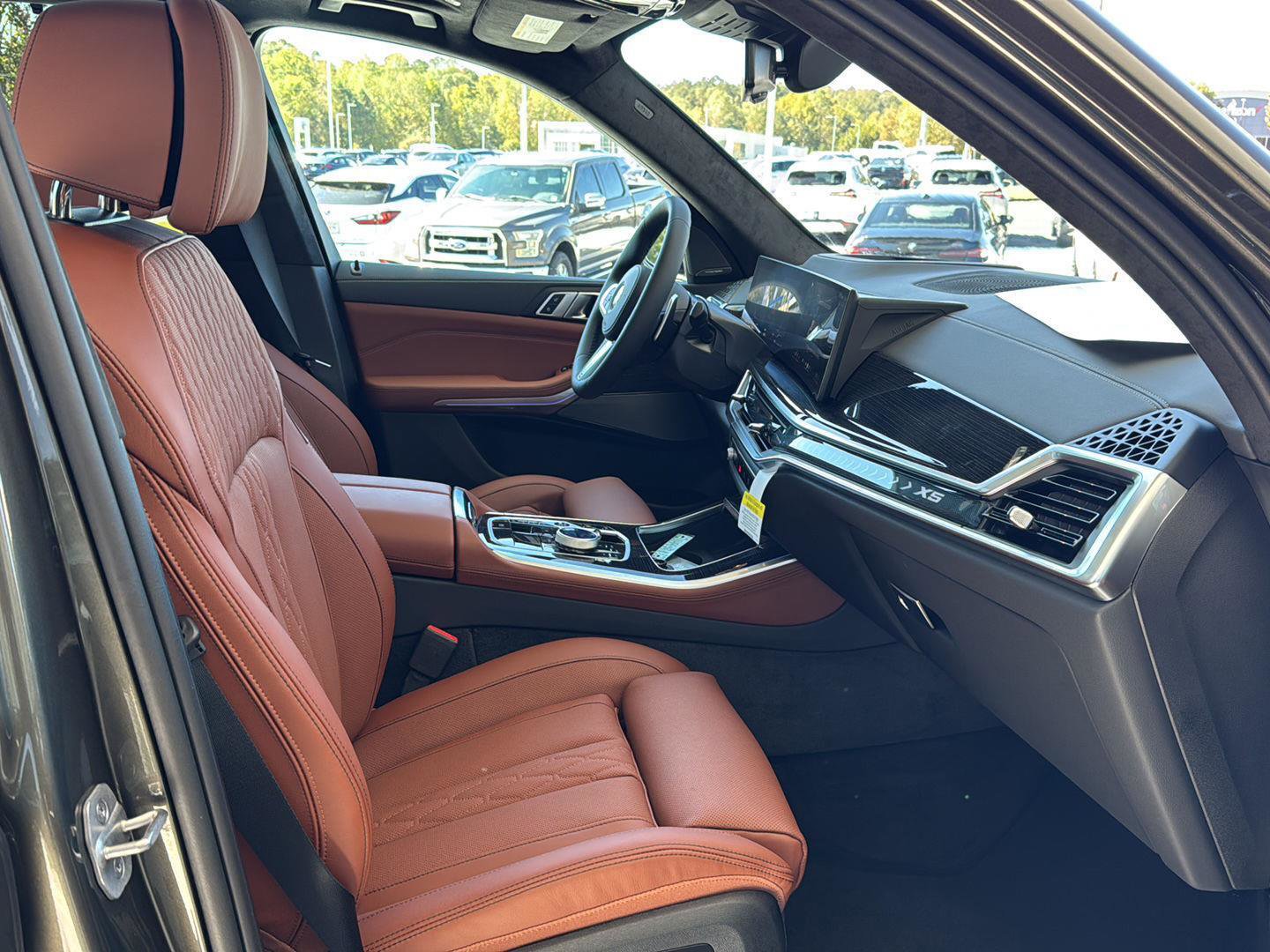 New 2026 BMW X5 xDrive40i w/ Executive Package image 10