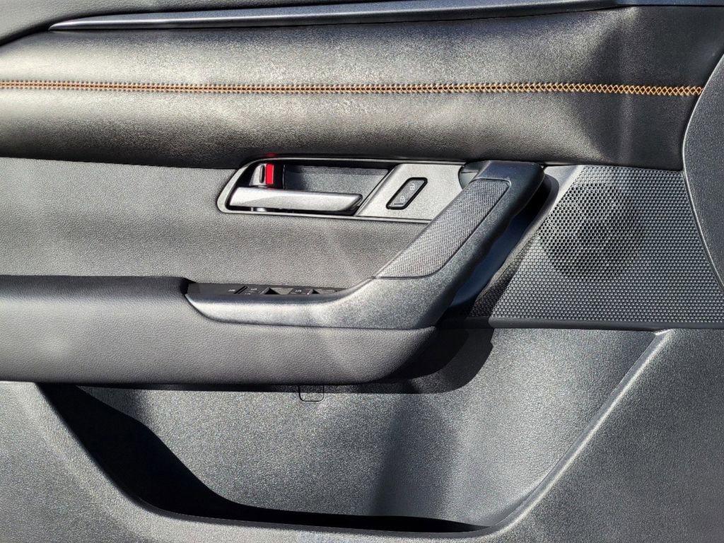 Used 2025 MAZDA CX-50 AWD 2.5 Hybrid w/ Weather Package image 3