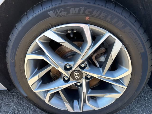 Certified 2023 Hyundai Sonata SEL w/ Cargo Package image 7