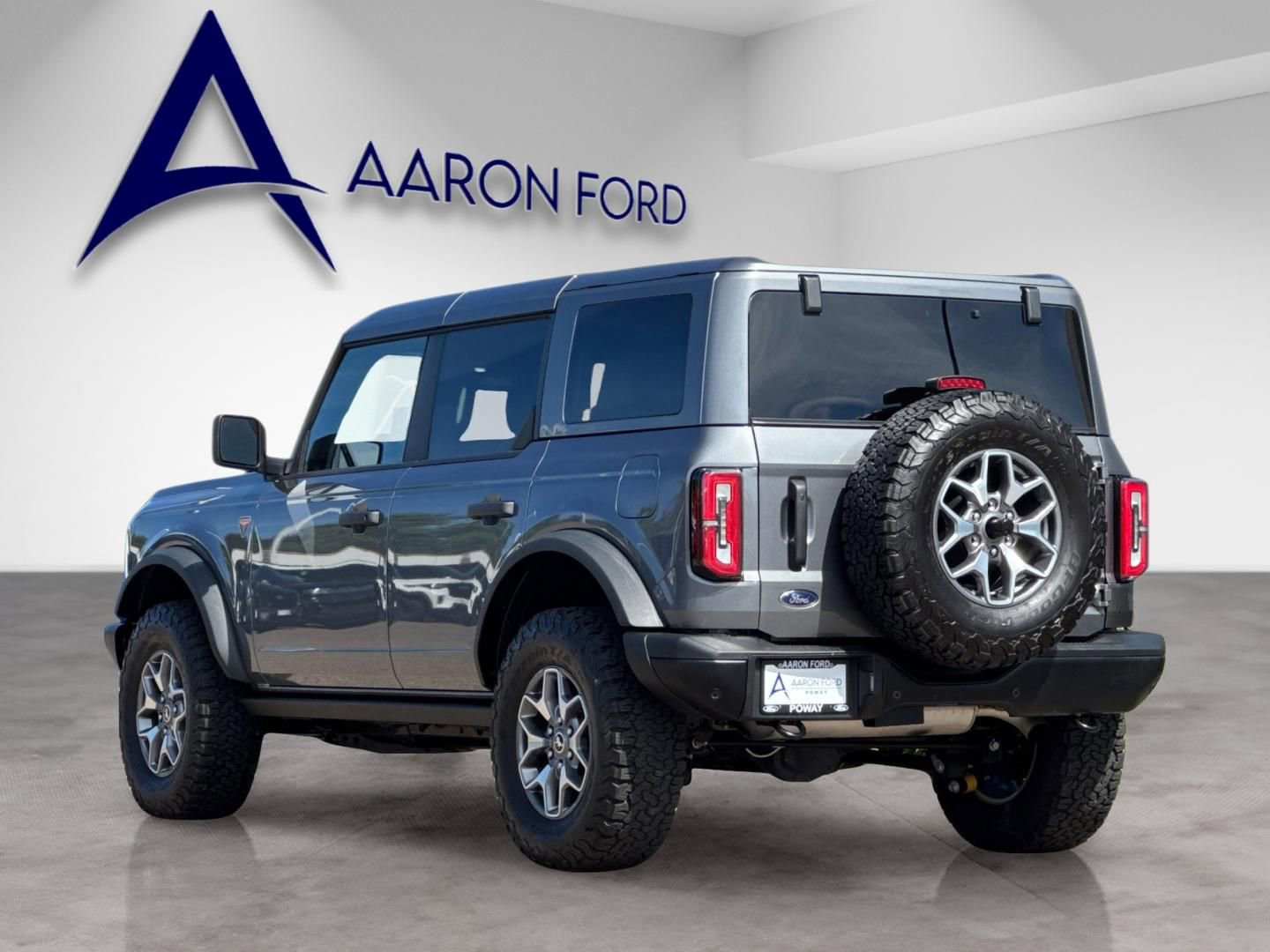 Used 2025 Ford Bronco Badlands image 4