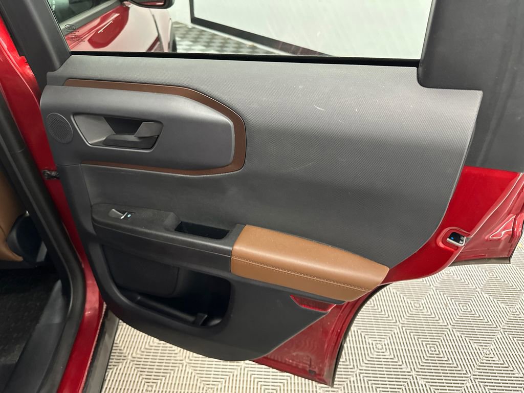 Used 2021 Ford Bronco Sport Outer Banks w/ Outer Banks Package (96D) image 17