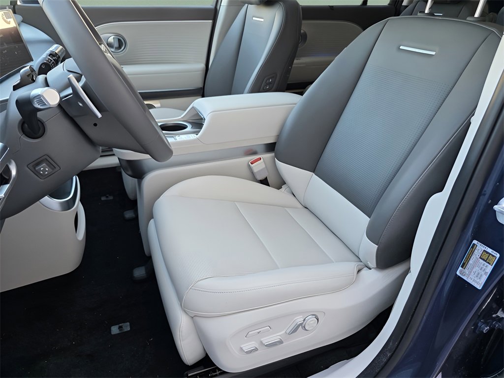 New 2026 Hyundai Ioniq 9 Limited image 13