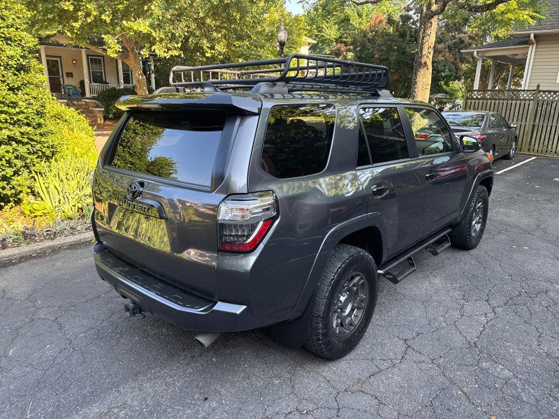 Used 2020 Toyota 4Runner Venture w/ Moonroof Package AWD/4WD image 5