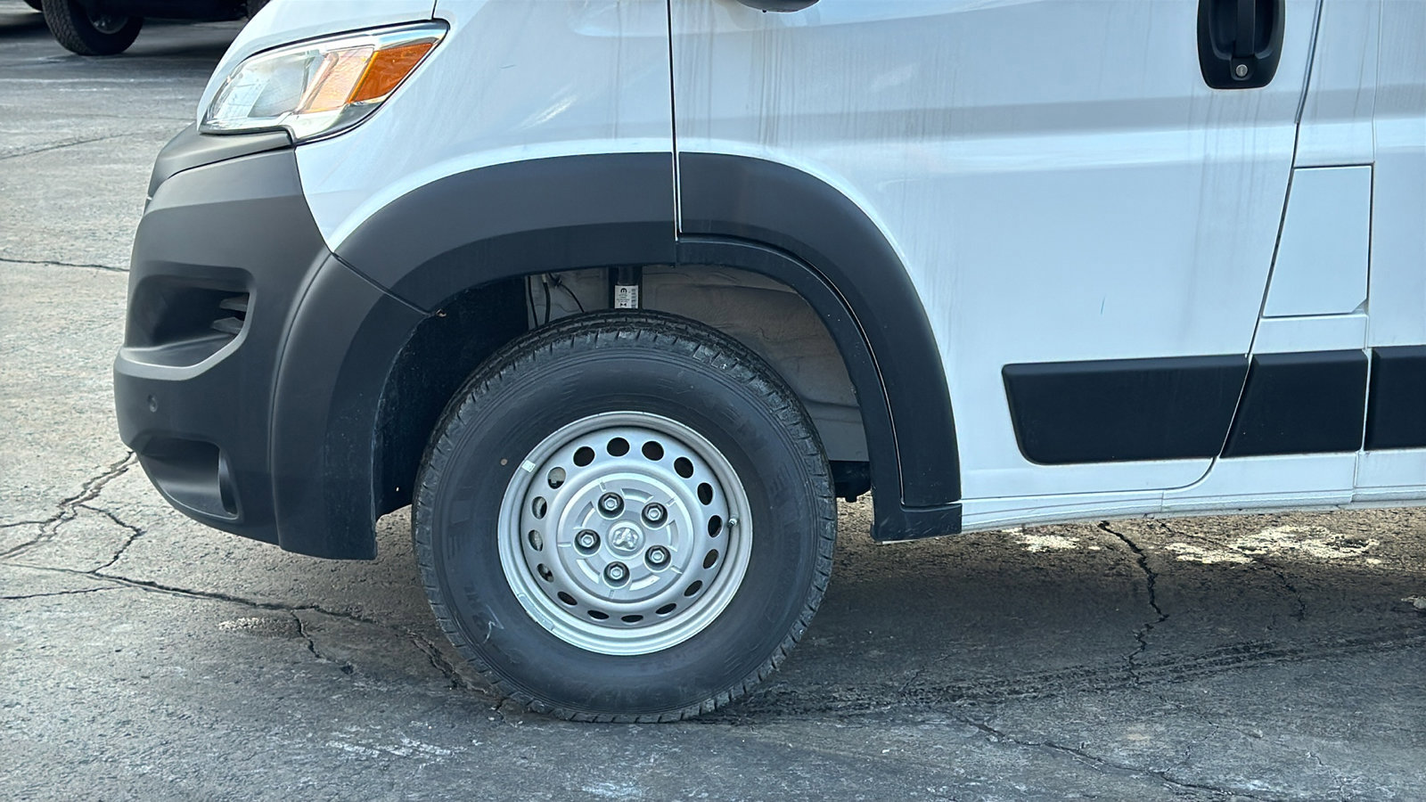 New 2025 RAM ProMaster 1500 w/ Premium Convenience Group image 4