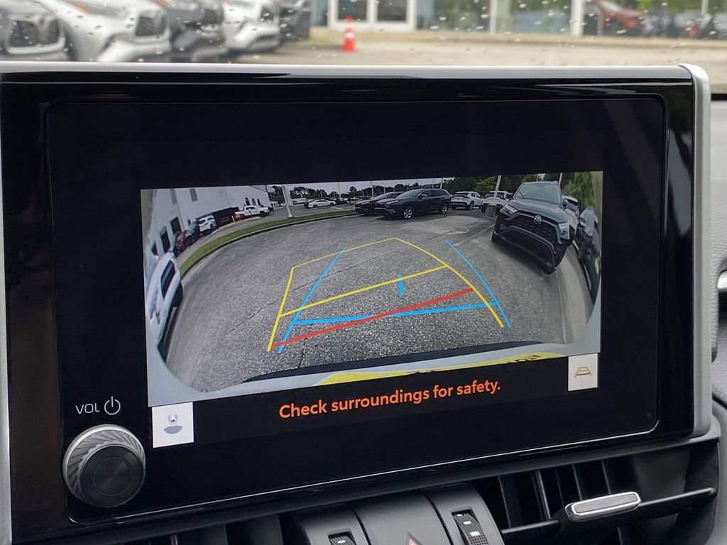 Used 2025 Toyota RAV4 XLE Premium FWD image 33