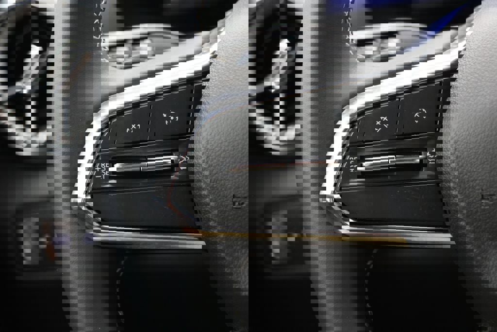 Used 2025 Chevrolet Blazer EV LT image 18