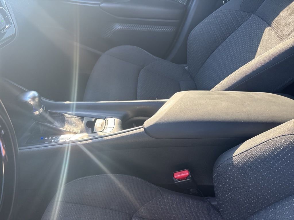 Used 2018 Toyota C-HR XLE image 16