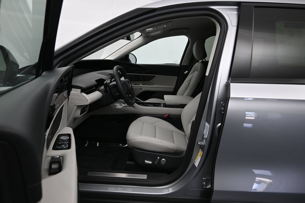 New 2026 Lincoln Nautilus Premier w/ Jet Appearance Package AWD/4WD image 20