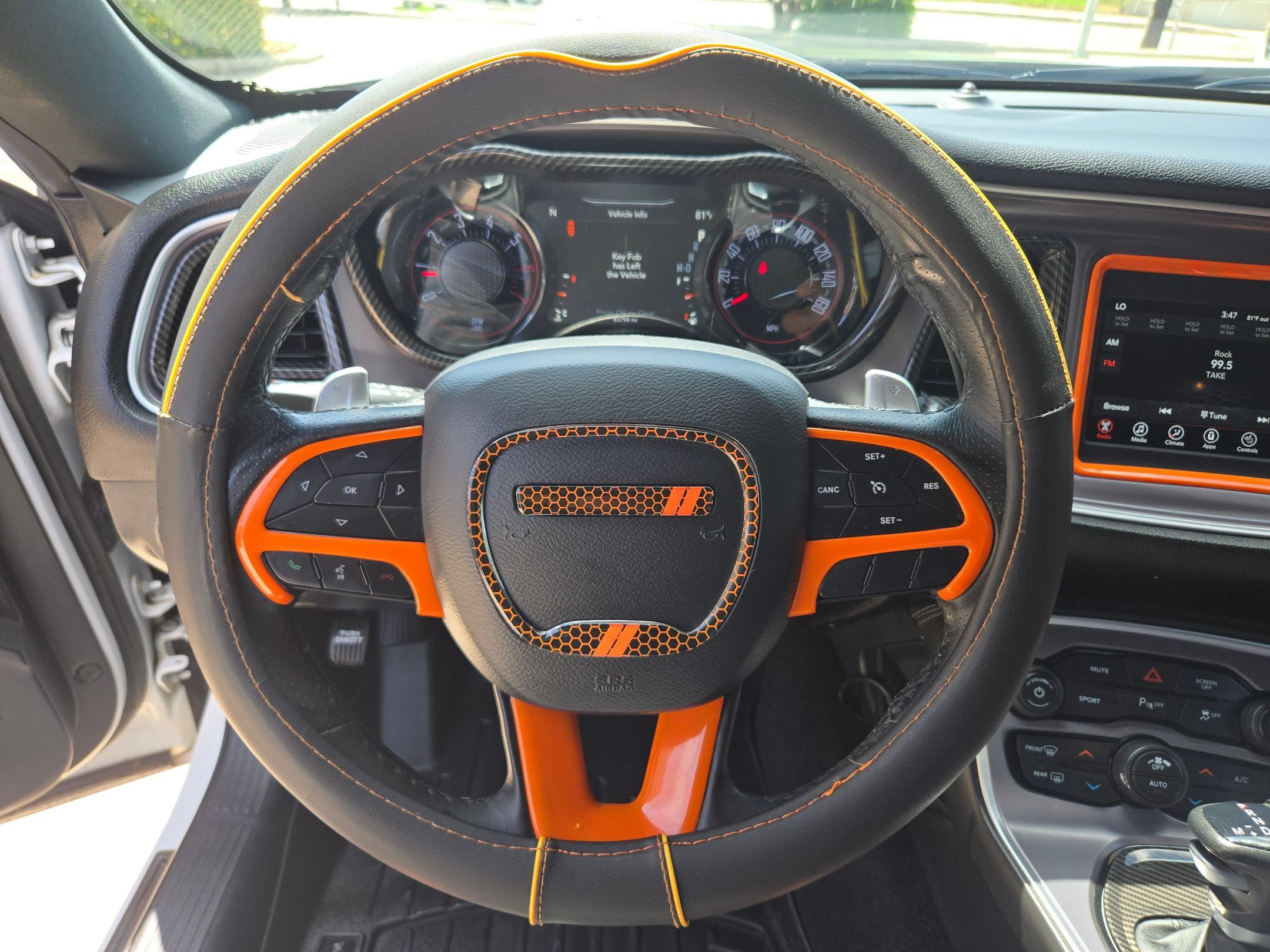 Used 2019 Dodge Challenger R/T w/ Driver Convenience Group RWD image 18