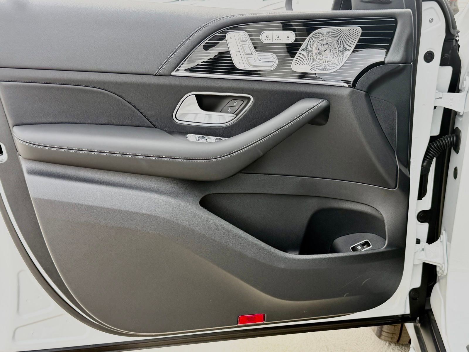 New 2026 Mercedes-Benz GLE 580 4MATIC image 19