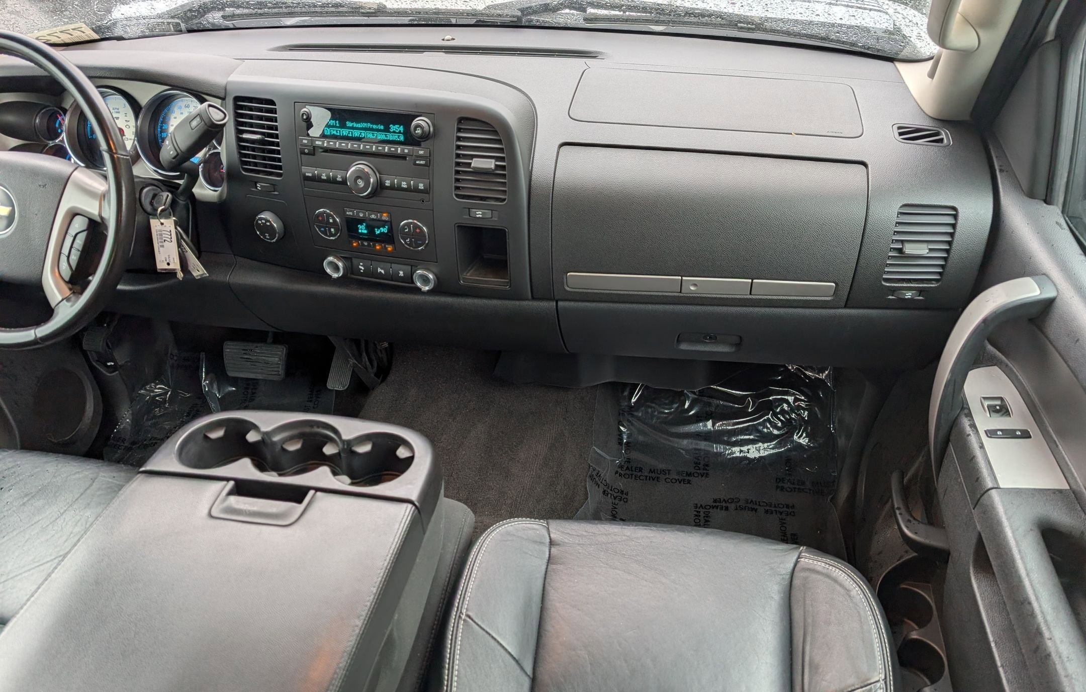 Used 2010 Chevrolet Silverado 2500 LT w/ Interior Plus Package AWD/4WD image 27
